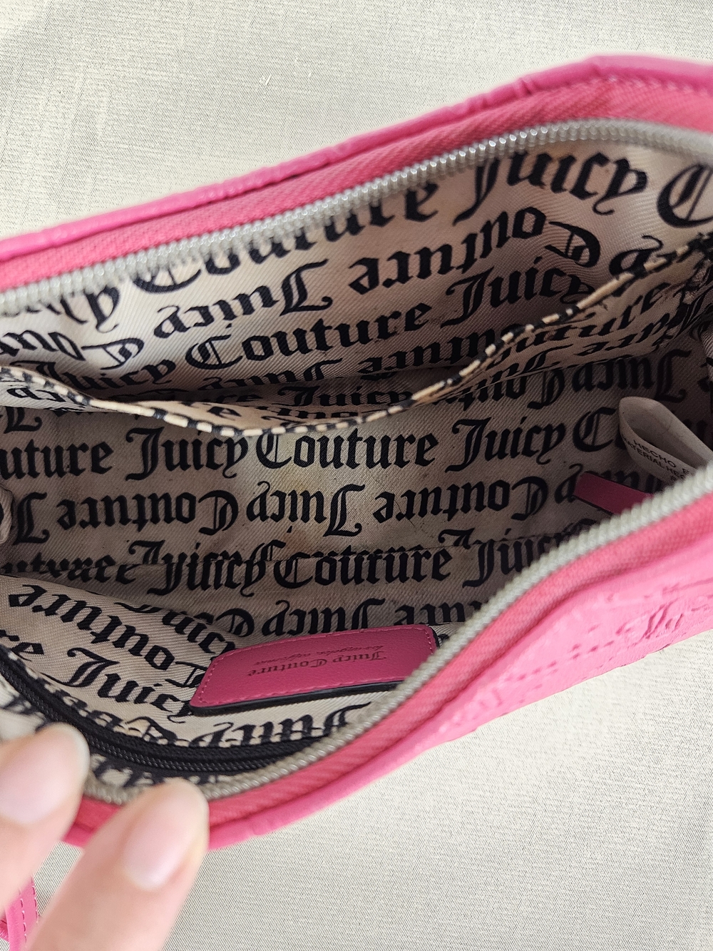 Juicy Couture Pink Shoulder Bag with Gold Logo - Picture 13 of 16